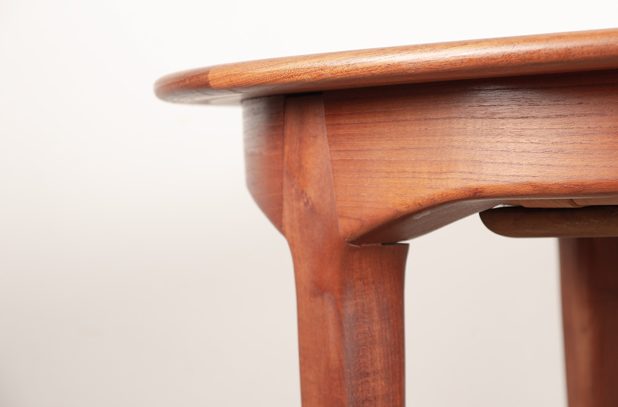 shooting mobilier design vintage danois pour catalogue digital - branding - image de marque - marketing digital manufacture web le raincy- montreuil - vincennes - paris 12 - paris 20 - Paris 11